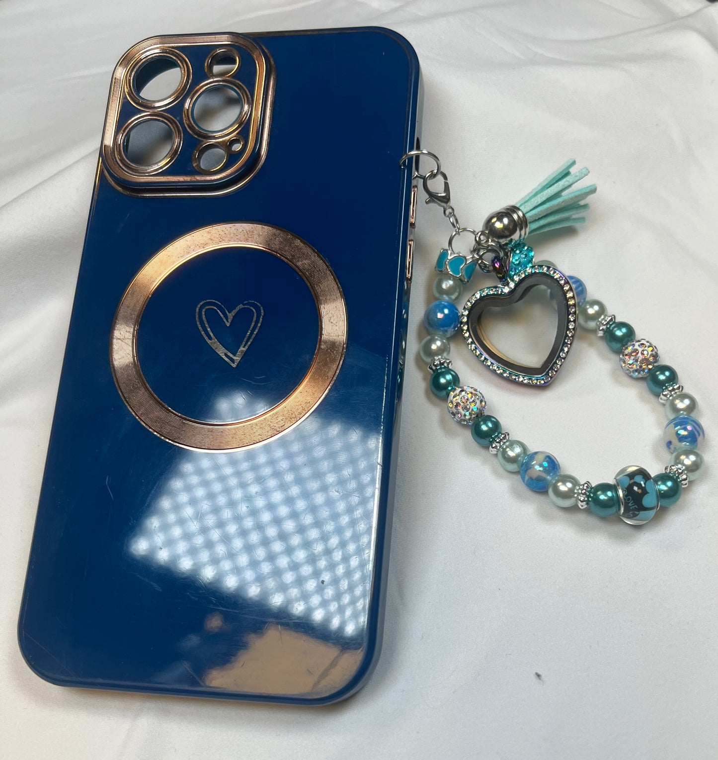 Locket Cell Phone Wrist Lanyard