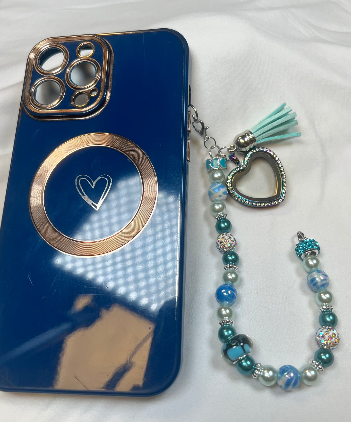 Locket Cell Phone Wrist Lanyard